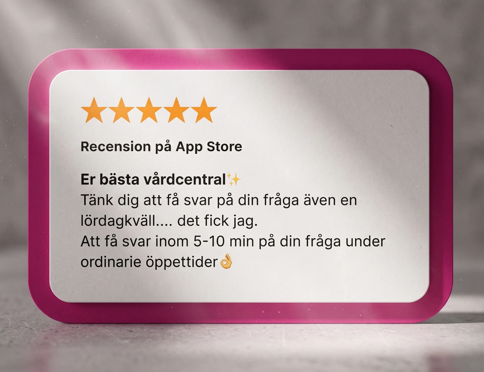 En skärmdump av en App Store-recension med fem stjärnor och texten 'Er bästa vårdcentral!'