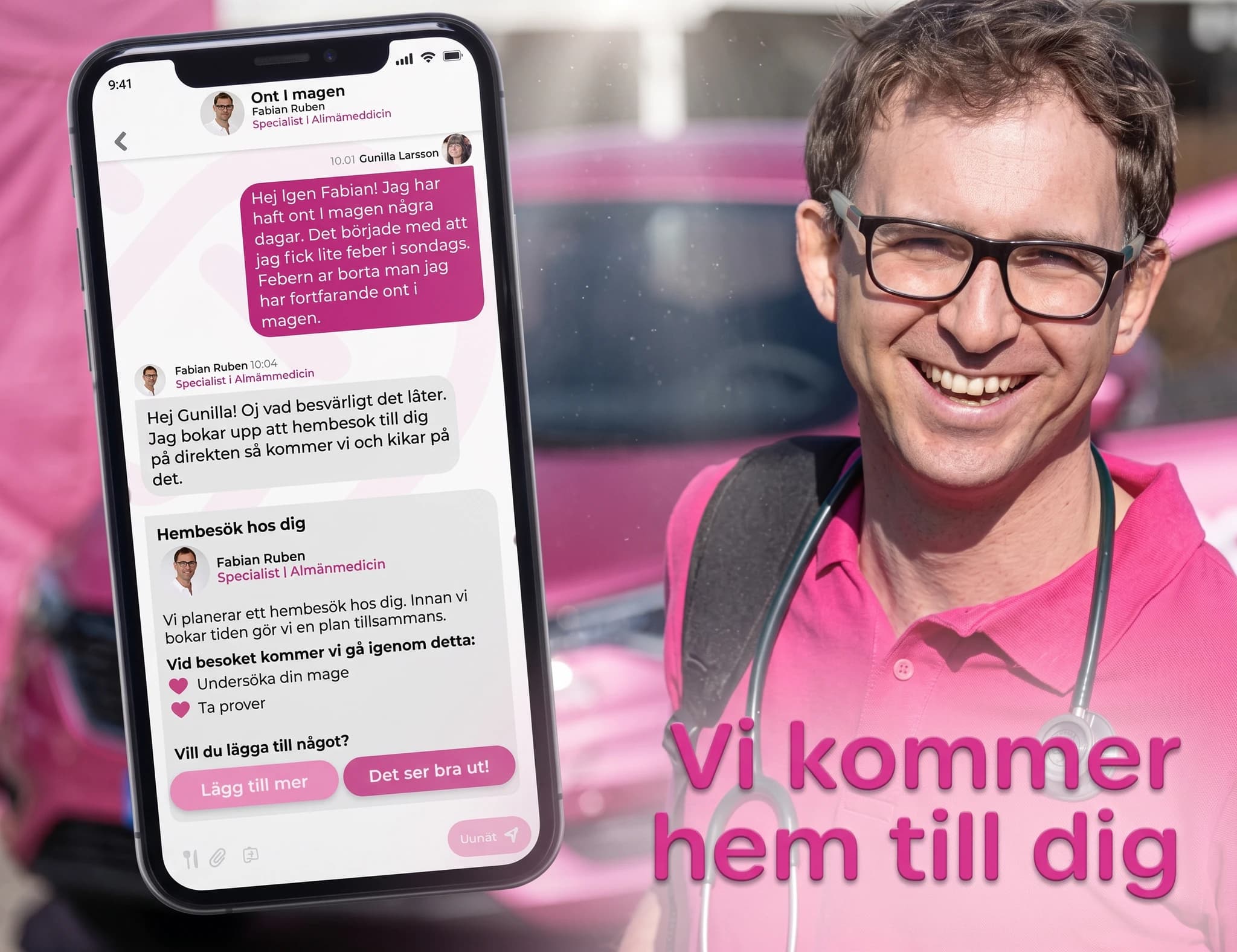 En manlig läkare ler mot kameran medan en mobiltelefon visar ett chattfönster för hembesök.