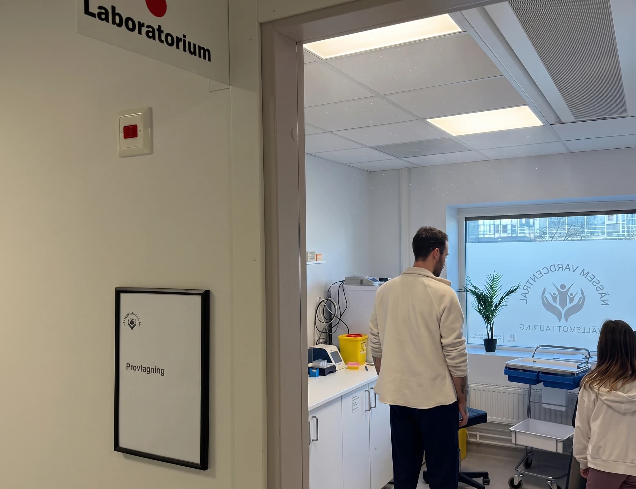 Behandlingsrummet hos Kassem Vårdcentral