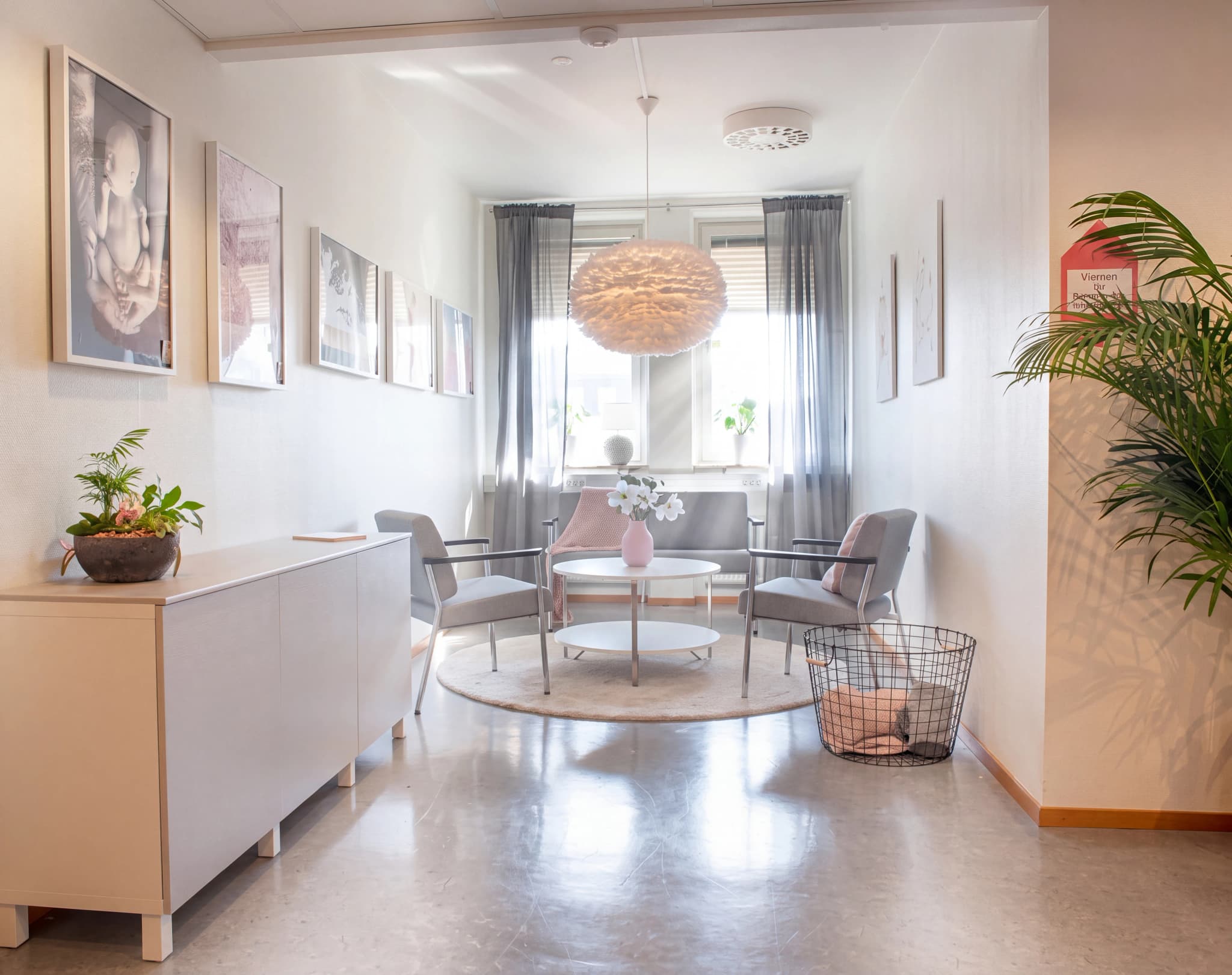 Väntrummet hos Mama Mia Kristianstad Barnmorskemottagning och BVC