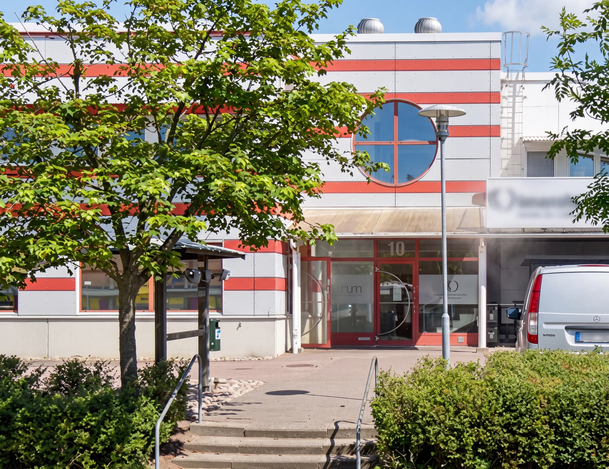 Entrén hos Mama Mia Väla Helsingborg Barnmorskemottagning och BVC