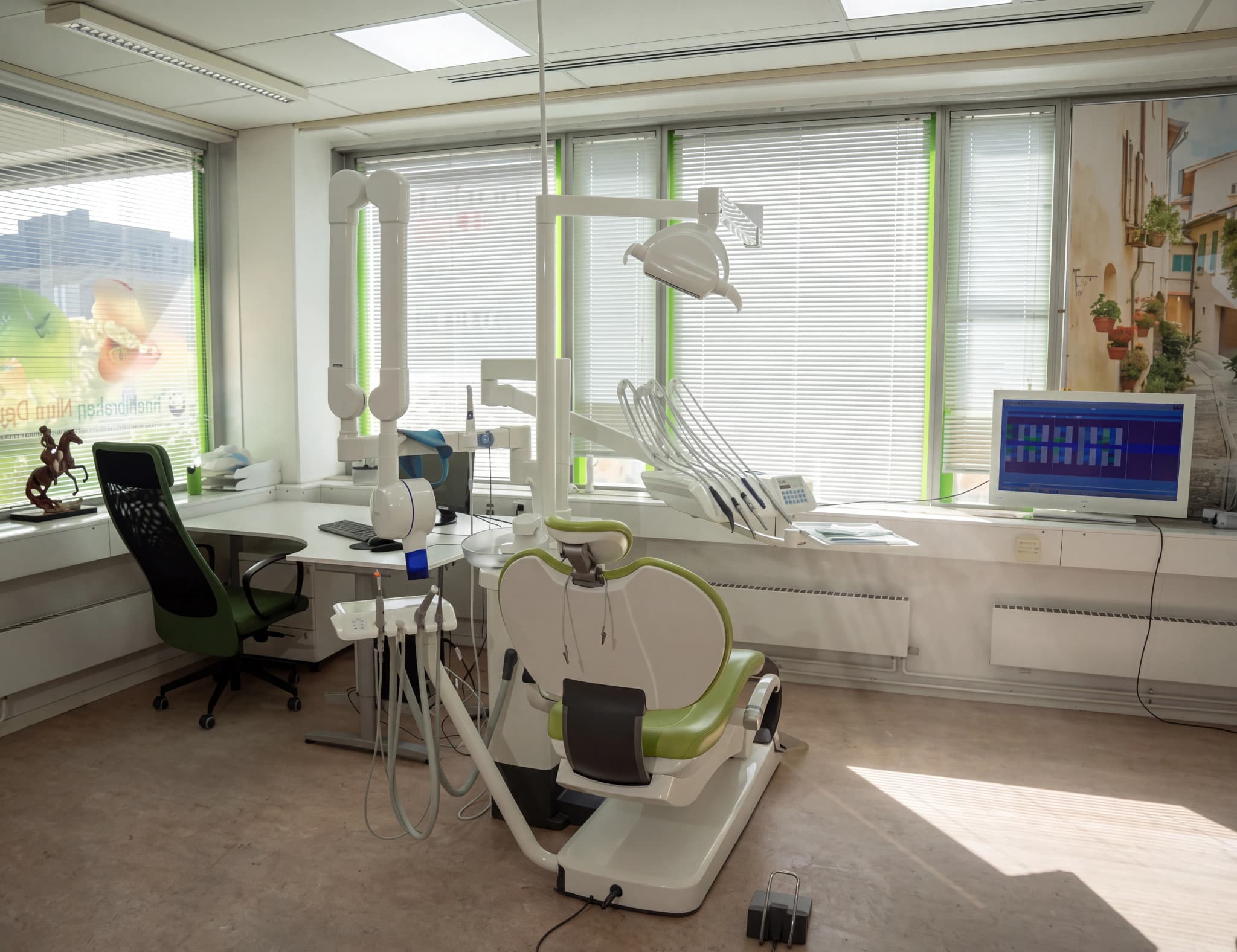 Behandlingsrummet hos Tandkliniken Nära Dig i Vårberg
